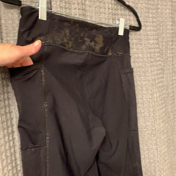 Victoria secret sport . Total knockout tight. - Picture 3 of 4